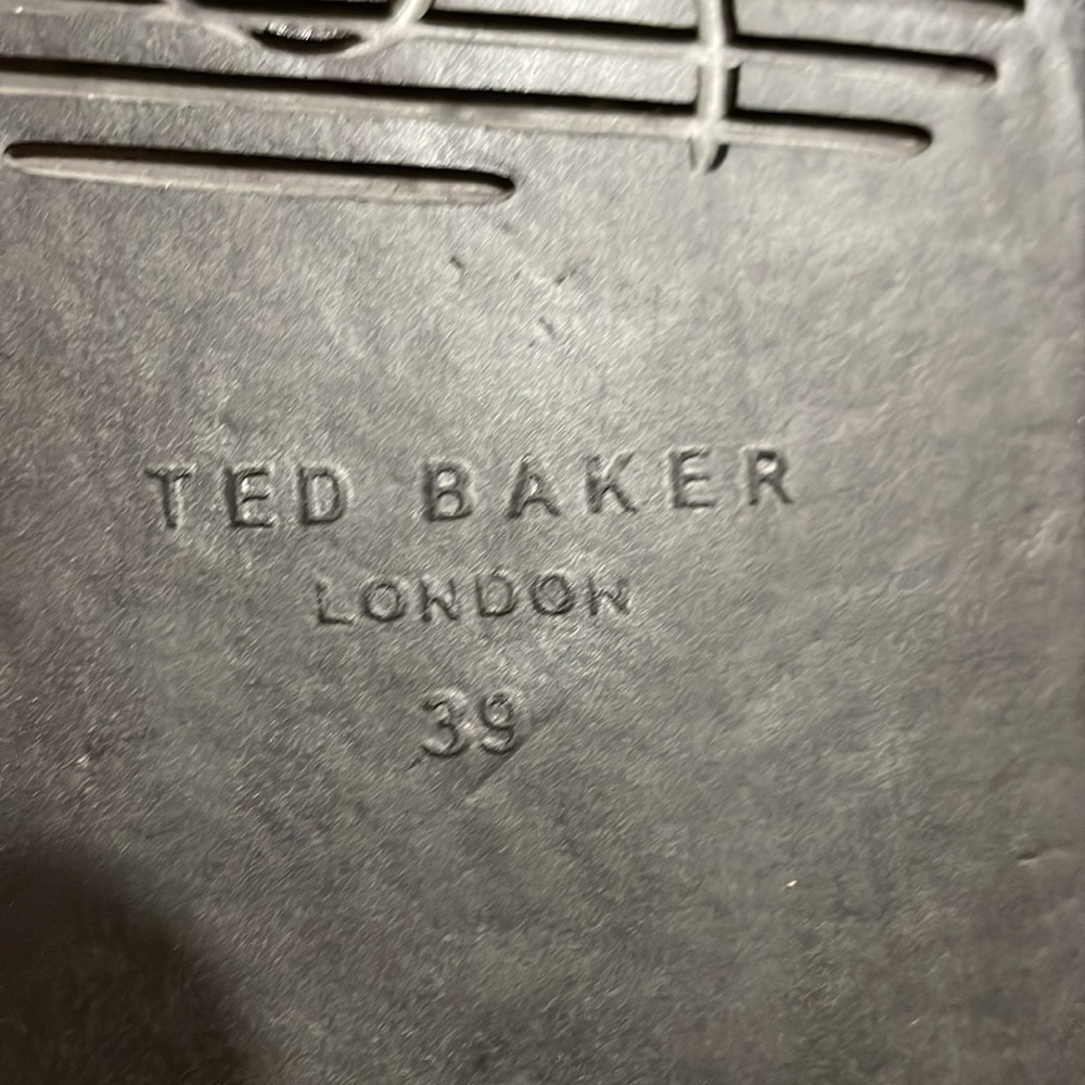 Ted Baker Slides - Picture 5 of 11